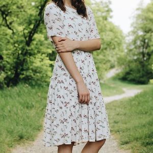 Called to surf floral tiered dress💗💐